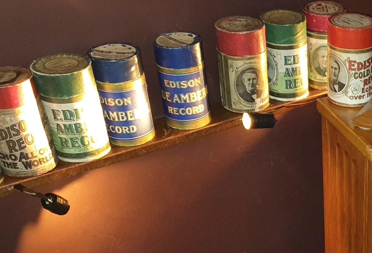 Set of 18 phonograph cylinders