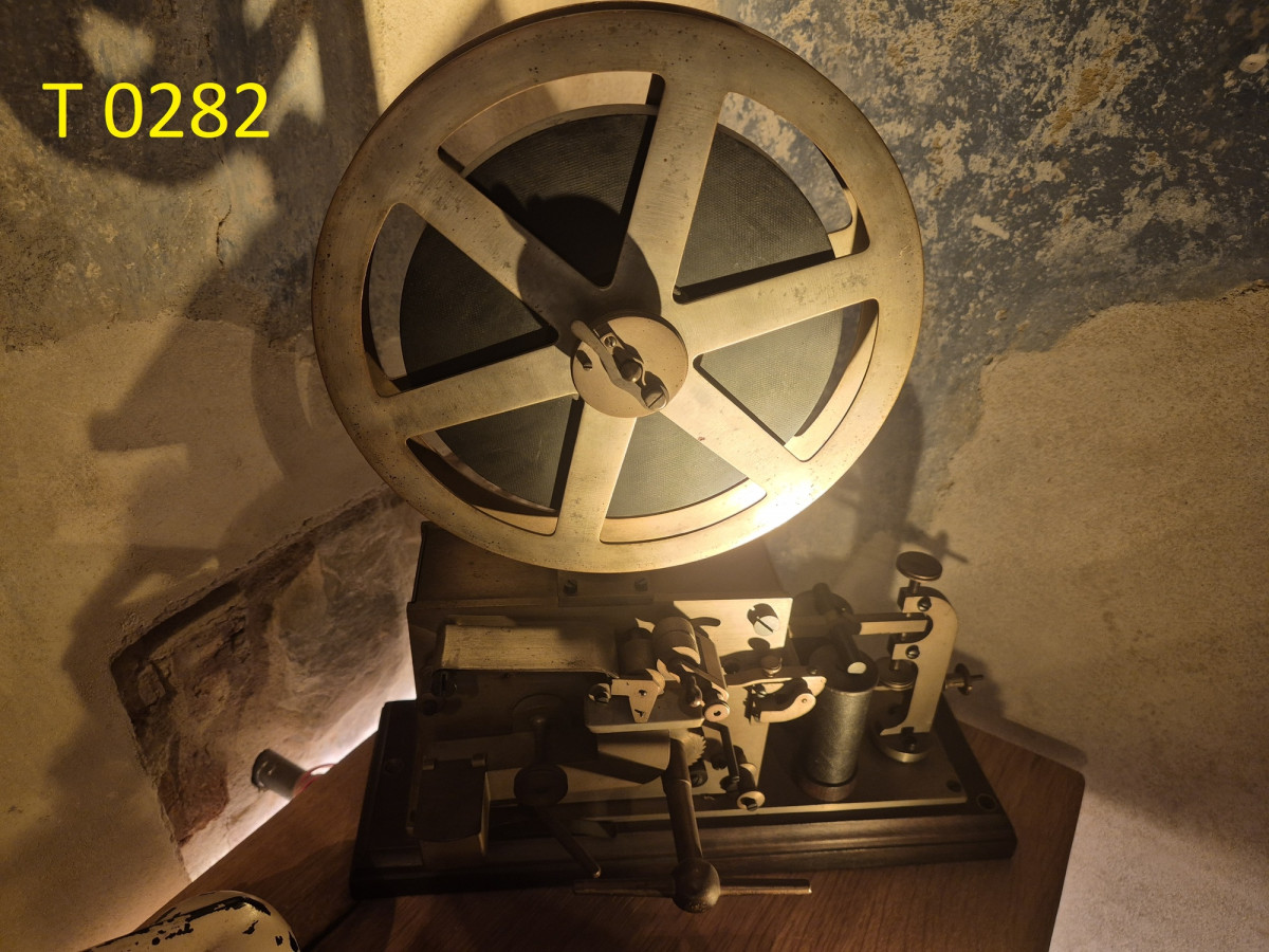 telegraph device
