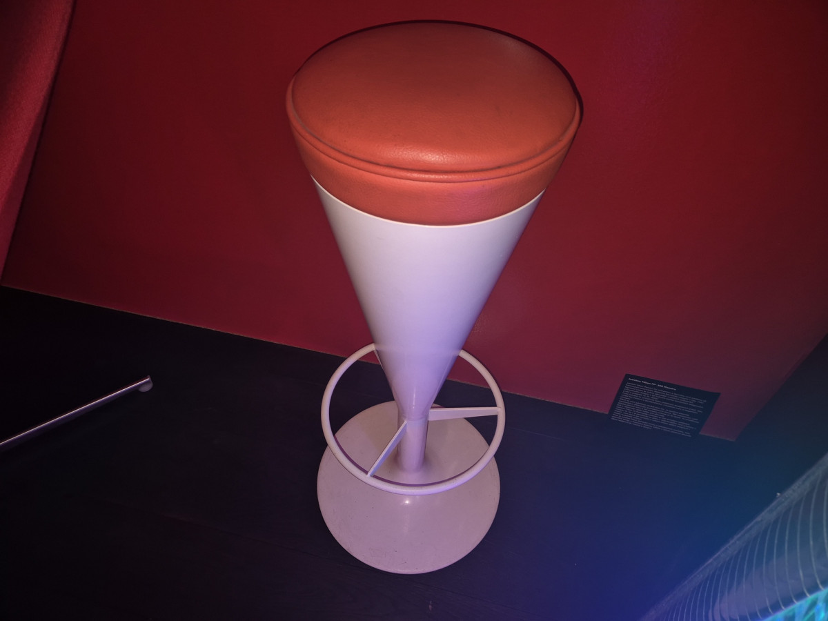 Johanson Snaps bar stools
