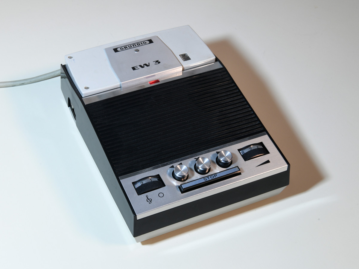 Grundig EW 3