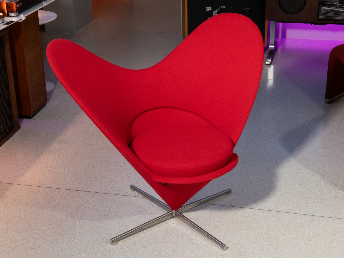 Heart Cone Chair - Verner Panton