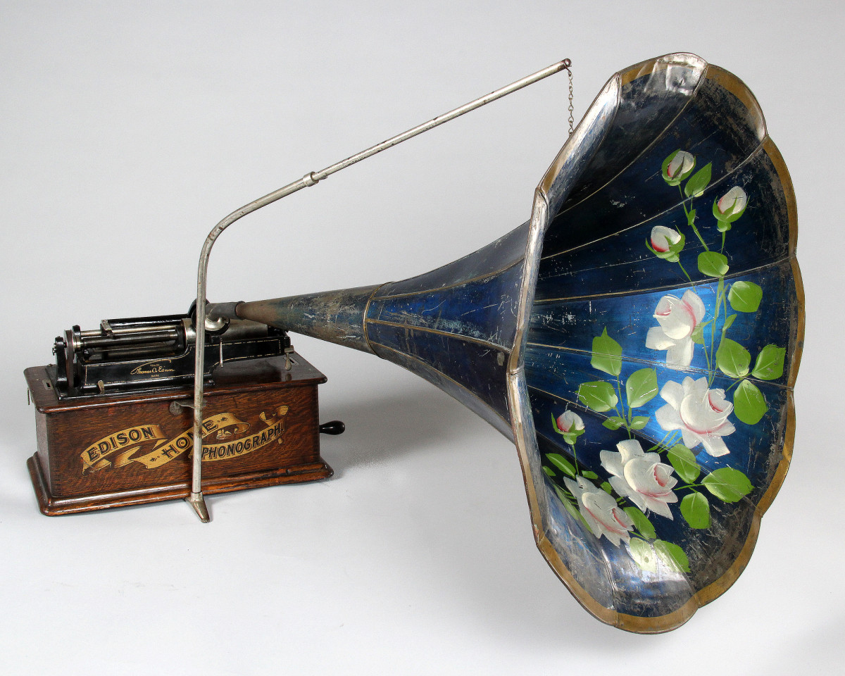 Edison - model A home (new style) - blue horn