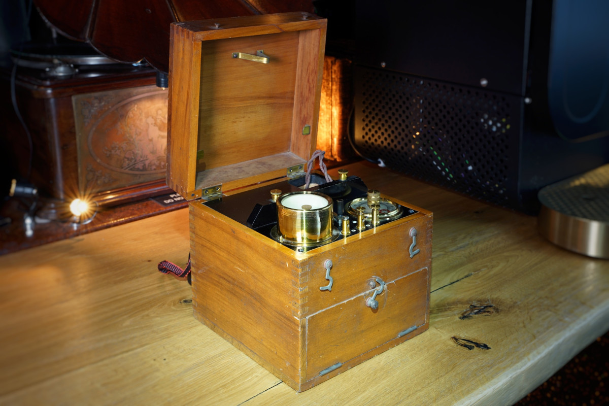 ECT device