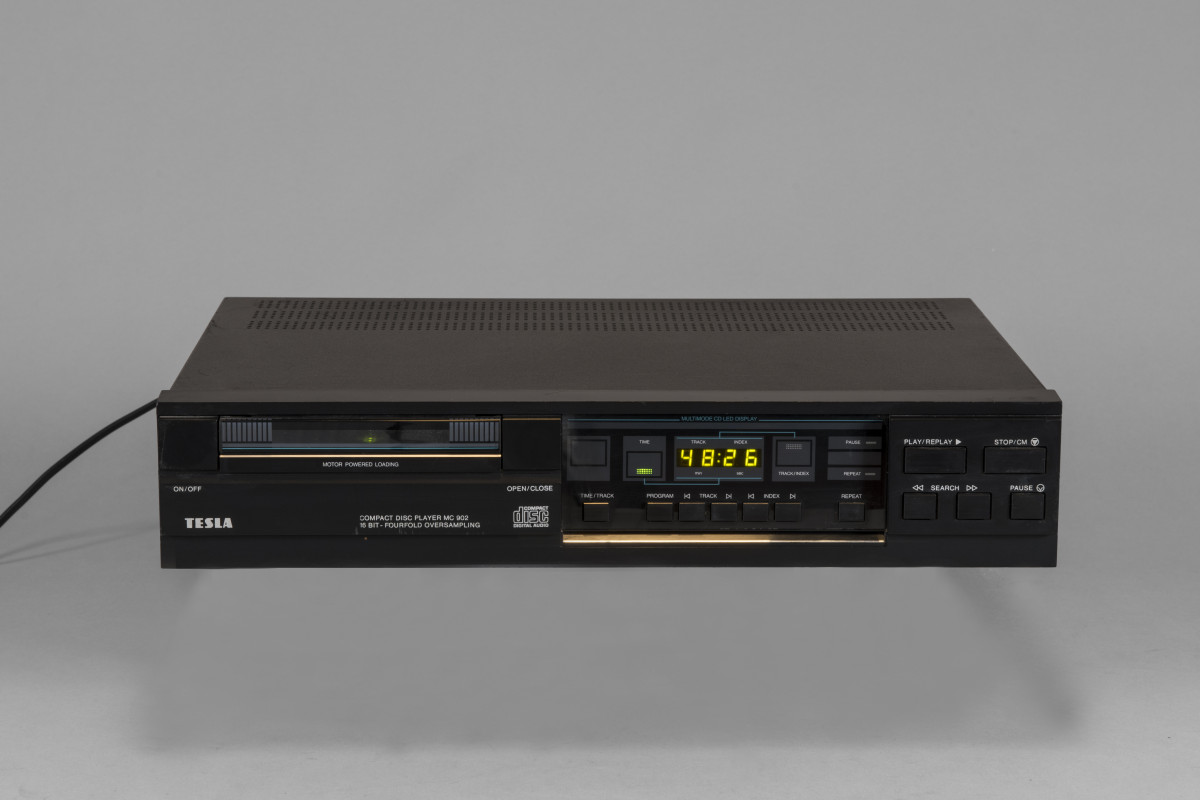 Tesla MC 902